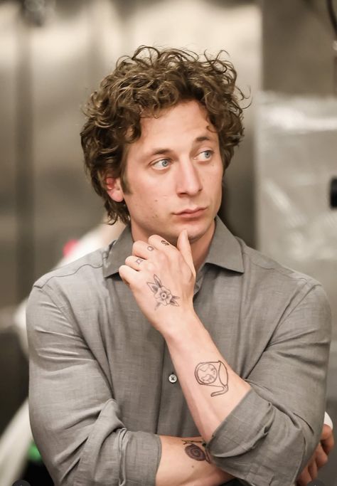 Jeremy Allen White Aesthetic, Jeremy Allen White Calvin Klein, Jeremy Allen White The Bear, Witch Bunny, Lip Gallagher, 30 Year Old Man, When I Get To Heaven, Yes Chef, Allen White