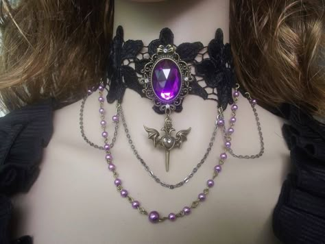 Dark Purple Accessories, Purple Black Wedding, Dark Purple Crystal, Wedding Goth, Fantasy Jewelry Magic, Dark Blue Jewelry, Victorian Gothic Jewelry, Purple Choker, Gothic Angel