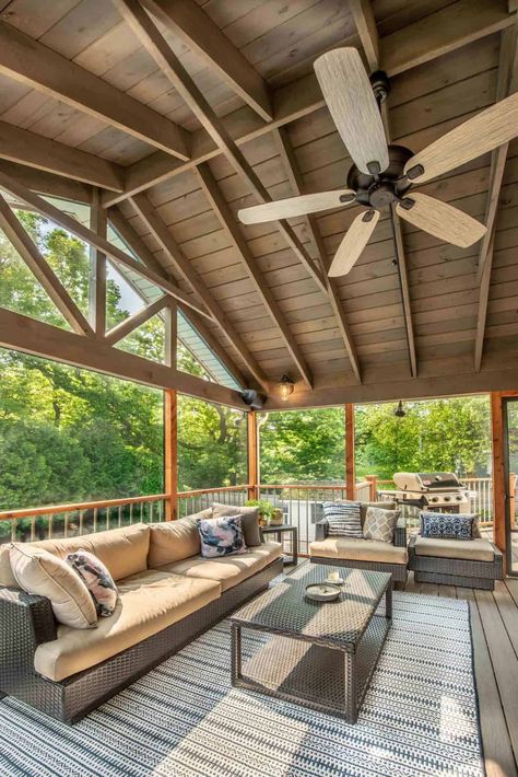 30+ Fabulous Screened-In Porch Ideas Boasting Woodsy Views Screened In Porch With Grilling Deck, Open Screened In Porch, Large Screened Porch Designs, Deck Ideas With Outdoor Kitchen, Outdoor Kitchens On Decks, Cape Cod Screened In Porch, Under Deck Screening Ideas, Roof Extension Over Deck, Deck With Screened In Area