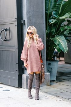 Pink Sweater Dress Outfit, Middy Dress, Winter Mode Outfits, Cute Sweater Dresses, Pink Sweater Dress, Fall Sweater Dress, Sweater Dress Outfit, Clothing Staples, Legging Outfits