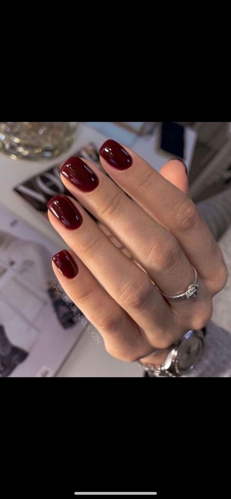 Short Dark Red Acrylic Nails, Dark Red Almond Nails Short, Red Almond Nails Short, Dark Red Acrylic Nails, Dark Red Almond Nails, Red Short Nails, Dark Red Acrylic, Almond Nails Short, Red Almond Nails