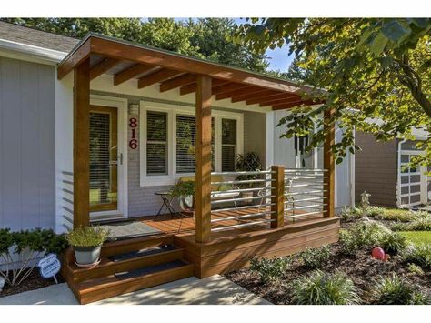 Side Entry Porch Ideas, Small Front Porch Deck Ideas, Small Front Porch Addition, Pergola Front Porch, Front Yard Deck, Front Deck Ideas, Porch With Pergola, Side Porch Ideas, Mobile Home Porches