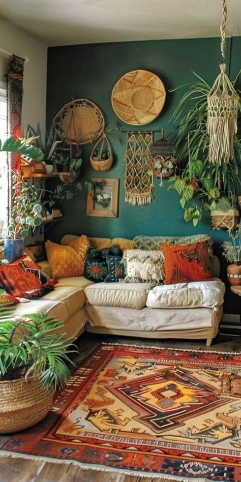 Off The Deep End, Boho Chic Interior, Boho Living Room Ideas, Earthy Living Room, Hippie Homes, Hippie Decor, Boho House, Bohemian Living Room, Boho Living