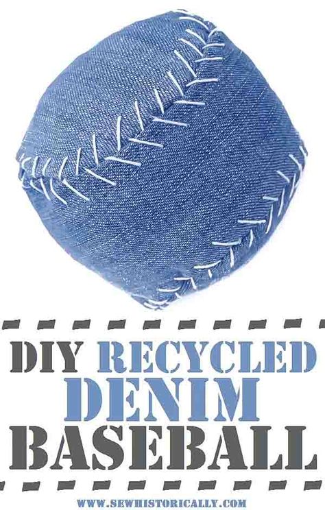 Denim Recycle, Homemade Dog Toys, Pocket Dog, Diy Dog Toys, Fabric Balls, Rope Dog Toys, Denim Dog, Eco Friendly Toys, Diy Recycle