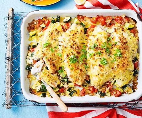 Snapper and tomato tray bake | Australian Women's Weekly Food Fish Tray Bake, Baked Fennel, Curried Chicken, Broccoli Bake, Seafood Menu, Chicken Cauliflower, Tray Bake Recipes, Tray Bake, Healthy Family Dinners