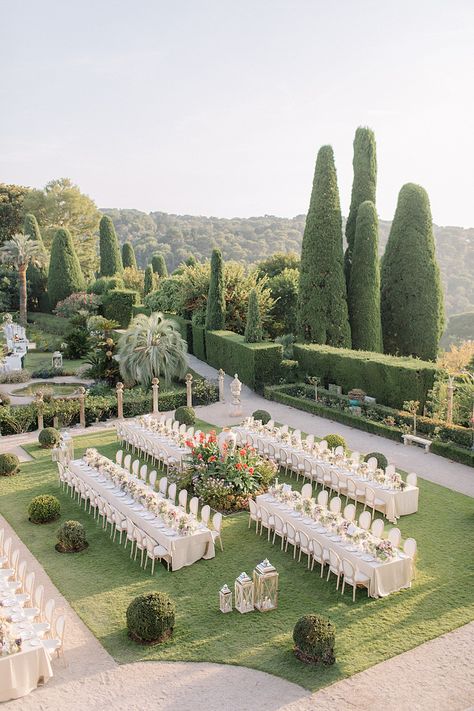 European Summer Wedding, Wedding Setup, Money Lifestyle, Dream Wedding Venues, Formal Garden, Photography Workshop, Wedding Set Up, Future Wedding Plans, France Wedding