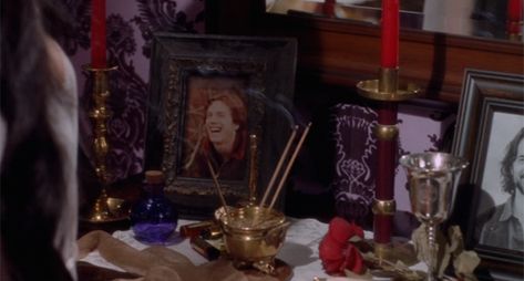 The Love Witch Bedroom, The Love Witch Aesthetic, Elaine Parks, Love Witch Aesthetic, Anna Biller, Witch Bedroom, The Love Witch Movie, Painting Shadows, Witch Bedrooms