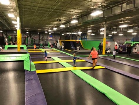 The Awesome Bounce Park In Ohio That's An Adventure For The Whole Family Aerial Studio, Large Trampoline, Ohio Vacations, Ninja Course, Indoor Trampoline, Ohio Travel, Trampoline Park, Fun Places To Go, Holiday House