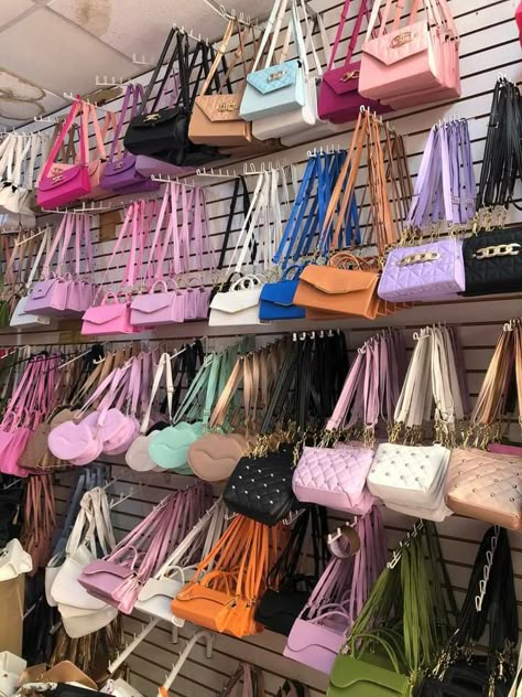 Clothing Boutique Interior, Shopping Pictures, Dressing Room Decor, Shoe Rack Living Room, Trendy Purses, Aesthetic Shop, Girly Bags, Boutique Interior, Stationery Store