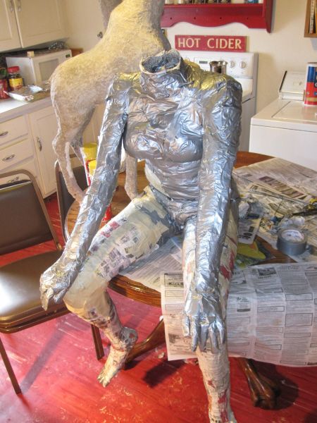 Michael Jacobson, in response to Hannah’s questions about making a figure sculpture our of paper mache. Tape Sculpture, Body Cast, Paper Mache Clay, Mache Art, Paper Mache Sculpture, Figure Sculpture, Paper Mache Art, Paper Mache Crafts, Tape Art