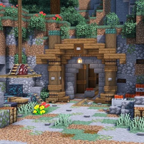 Medevil Minecraft, Minecraft Town Ideas Buildings, Minecraft Railway, Minecraft Town Ideas, Mc House, Minecraft Underground, Zicxa Photos, Minecraft Town, Cottage Minecraft