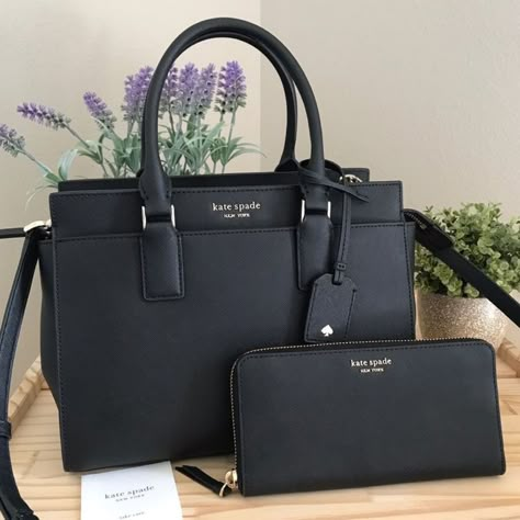 Shop rey large pocket tote and other curated products on LTK, the easiest way to shop everything from your favorite creators. Sac Michael Kors, Kate Spade Satchel, My Style Bags, Purse Essentials, Luxury Bags Collection, Office Bag, Girly Bags, Luxury Purses, Fancy Bags