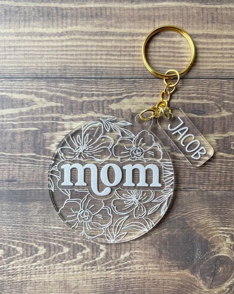 Acrylic Projects, Resin Magnets, Acrylic Ideas, Custom Keychains, Name Keychain, Mom Keychain, Keychain Personalized, Personalized Acrylic, Key Tags