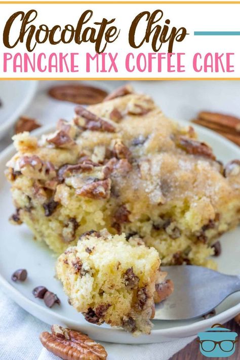 This Chocolate Chip Coffee Cake starts off so easy by using pancake mix with a few extra ingredients. For a snack, breakfast or dessert! Pancake Mix Coffee Cake, Chocolate Chip Coffee Cake, Chocolate Chip Pancake, Cake Mix Pancakes, Pancake Mix Recipes, Pancake Cake, Coffee Cake Recipe, Chocolate Chip Cake, Dessert Simple