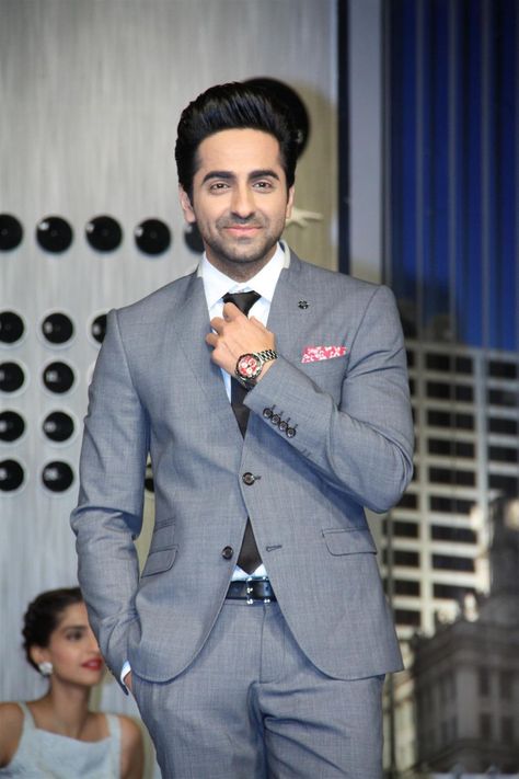 Actors Fashion, Red Haired Actresses, Mtv Roadies, British Youtubers, Ayushmann Khurrana, Indian Actors, National Film Awards, Mood Indigo, Stylish Boys