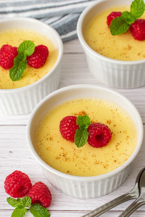 I've got all the tips and tricks to making silky-smooth, decadent baked custard. It's simple to make and incredibly satisfying to eat. Slow Cooker Custard, Vegan Hollandaise Sauce, Homemade Hollandaise Sauce, Recipe For Hollandaise Sauce, Custard Cups, Baked Custard, Individual Desserts, Custard Recipes, Egg Custard