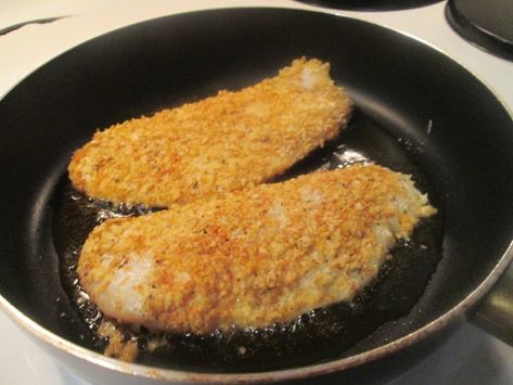 Panko Crusted Orange Roughy Fish Sandwich w/ Baked Fries – My Meals are on Wheels Fried Orange Roughy, Orange Roughy Recipes, Cook Fish, Fish Chowder, Fish Recipes Baked, Fish Sandwich, Baked Fries, Cooking Seafood, Big Chill