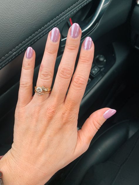 Lavender Round Nails, Rounded Purple Nails, Lavender Chrome, Light Purple Chrome, Purple Chrome Nails Short, Lavender Chrome Nails Short, Lilac With Chrome Nails, Purple Chrome Short Nails, Chrome Nails Purple