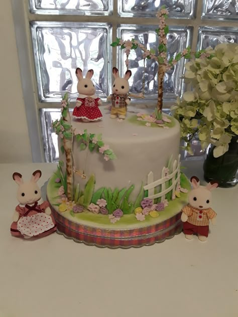 Calico Critters Birthday Cake, Calico Critter Birthday Party Ideas, Sylvanian Families Birthday Cake, Calico Critter Party, Calico Critter Birthday Cake, Sylvanian Families Birthday Party, Calico Critter Birthday Party, Calico Critters Birthday Party, Calico Critter Cake