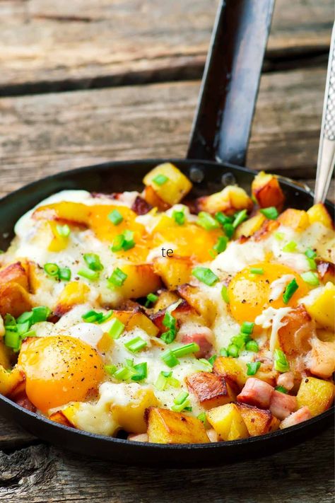 10 Best Breakfast Skillet Ideas (Easy Cast-Iron Breakfast Recipes) - IzzyCooking Breakfast Skillets Easy, Individual Cast Iron Skillet Recipes, Mini Cast Iron Skillet Recipes Breakfast, Breakfast Skillet Ideas, Easy Breakfast Skillet Recipes, Iron Skillet Breakfast, Sausage Breakfast Skillet, Cast Iron Breakfast, Easy Breakfast Skillet