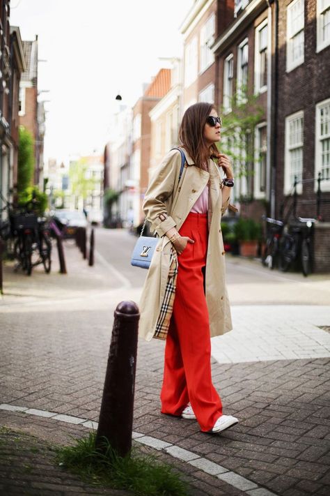 AMSTERDAM Red Trousers Outfit, Red Wide Leg Trousers, Amsterdam Style, Wardrobe Colour, Wide Leg Trousers Outfit, Red Pants Outfit, Red Wide Leg Pants, Style Scrapbook, Wide Leg Pants Outfit