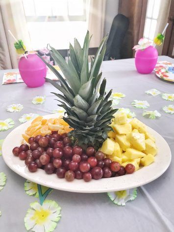 Luau Pool Party Ideas For Kids, Luau Birthday Party For Adults, Adult Luau Party, Luau Birthday Party Ideas, Luau Party Food, Pineapple Birthday Party, Birthday Luau, Luau Food, Luau Decorations