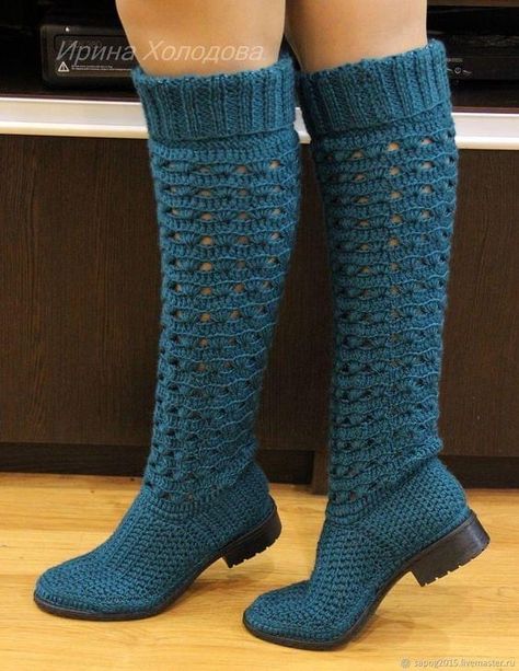 Diy Crochet Shoes, Crochet Boots Pattern, Diy Crochet Sweater, Umgestaltete Shirts, Knitted Boots, Diy Crochet Slippers, Crochet Baby Socks, Crochet Socks Pattern, Crochet Shoes Pattern