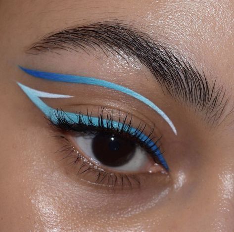 Two Color Eyeliner Looks, Graphic Liner Looks For Hooded Eyes, Neon Blue Eyeliner, Neon Blue Makeup, Colorful Liner Makeup, Graphic Eyeliner Ideas For Hooded Eyes, Graphic Liner Makeup Hooded Eyes, Lash Line Eyeliner, Graphic Liner Hooded Eyes