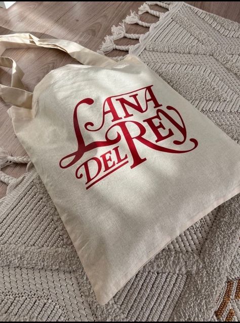 diverseaesthetics Lana Del Rey Tote Bag, Ultraviolence Aesthetic, Aesthetic Merch, Lizzie Hearts, Lana Del Rey Love, Lana Rey, Cinnamon Girl, Lana Del Ray, Red Aesthetic