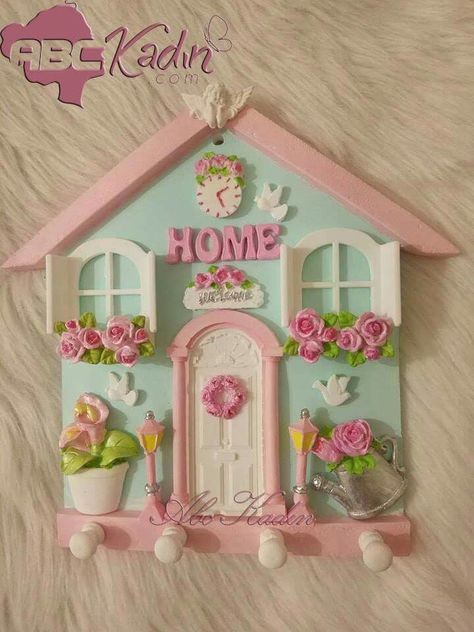 Design A Garden, Fairy House Crafts, Diy Crafts Love, Small Garden Ideas, Diy Glass Bottle Crafts, Diy Crafts Room, Clay Wall Art, Tanah Liat, Cardboard House