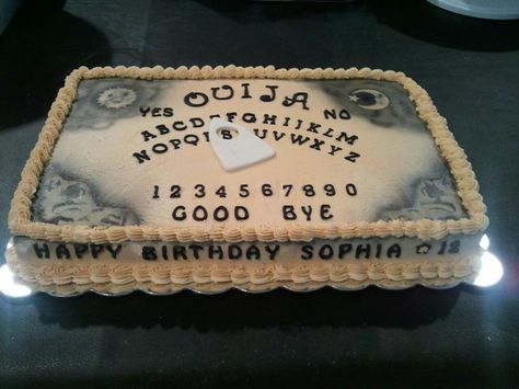 ouija board cake [image-only] Ouija Board Birthday Cake, Ouija Board Cake, Horror Cakes, Horror Cake, Scary Cakes, Spooky Cake, Halloween Themed Birthday Party, Halloween Birthday Cakes, Movie Cakes