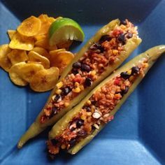 Banana Pepper Recipe, Pepper Boats, Recipes With Banana Peppers, Mexican Night, Pepper Recipe, Vegetarian Mexican, Banana Peppers, Cauliflower Dishes, Boat Food