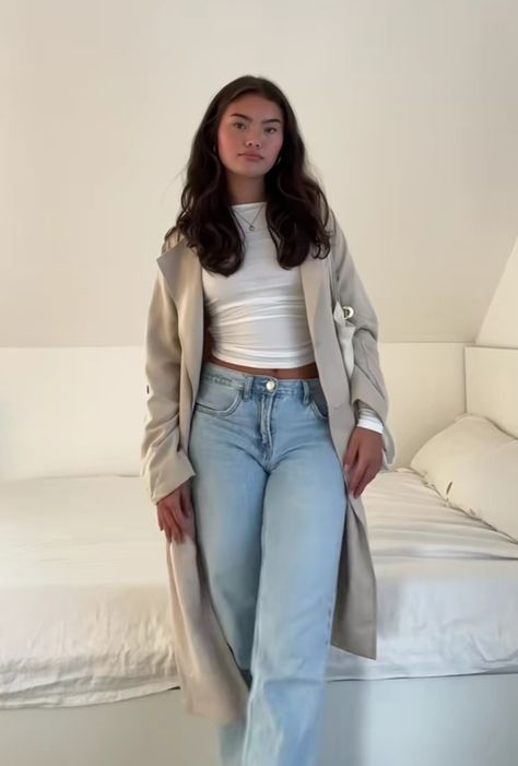 Mode Zendaya, Form Outfits, General Aesthetic, Style Parisienne, Uni Outfits, Stylish Work Attire, Cold Outfits, University Life, Basic Fits