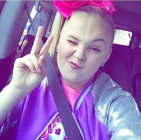 Jojo Siwa Funny Pictures, Cringe Jojo Siwa, Jojo Siwa Boomerang, Karma By Jojo Siwa, Jojo Siwa's Phone Number, Jojo Siwa Bad Girl, Jo-jo Siwa Karma Memes, Jojo Siwa Outfits, Maddie And Mackenzie