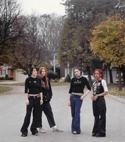 Kittie Band Outfits, Metal Girl Outfit, Mall Goth 2000s, Kittie Band, Metal Outfit, Grunge Band, 2000s Grunge, Riot Grrrl, Metal Fashion