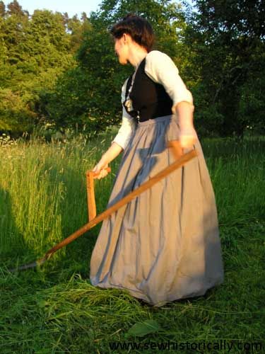 Edwardian Haymaking With The Scythe Blue Cotton Skirt, Victorian Aesthetic, Historical Costume, Historical Dresses, Fantasy Fashion, Historical Clothing, Historical Fashion, Victorian Era, Sewing Inspiration