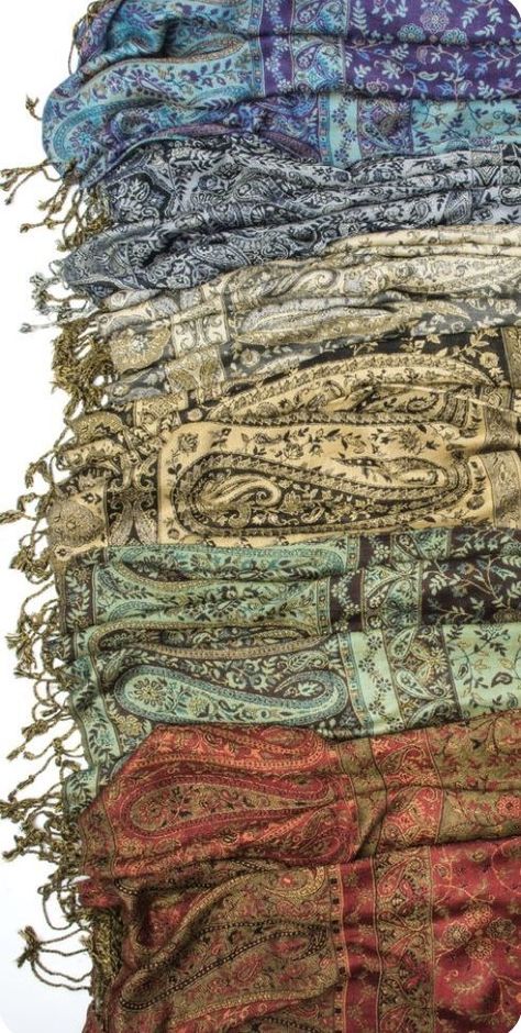 Boho Scarves, Indian Paisley, Bohemian Holiday, Bohemian Scarves, Cashmere Pashmina, Boho Scarfs, Bohemian Lifestyle, Scarf Casual, Boho Accessories