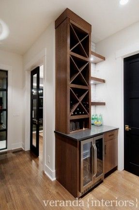 Veranda Interiors: Great wet bar/butlers pantry area. Stainless steel mini bar, chocolate brown wood ... Veranda Interiors, Built In Wine Rack, Bar Sala, Corner Pantry, Built In Bar, Drink Bar, Contemporary Bar, Home Bar Designs, Cocktails Bar