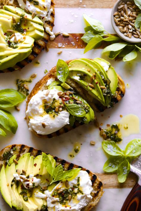 Easy Avocado Toast, Basil Vinaigrette, Pork Sandwiches, Avocado Toast Recipe, 140 Pounds, Delicious Breakfast, Toast Recipes, Goat Cheese, Pulled Pork