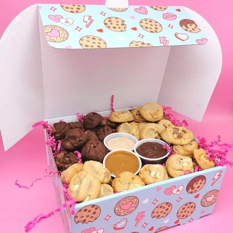 Dinky Dunkers Cookie Share Boxes | Mini Celebration Cookies Cookie Dipper, Christmas Cookies Packaging, Cookies Branding, Cookie Delivery, Best Cookies Ever, Birthday Party Treats, Giant Cookie, Cookie Business, Perfect Birthday Party