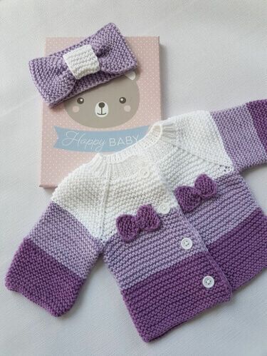 Types Of Knitting Stitches, Knitted Baby Sweater, Baby Jackets Pattern, Crochet Jacket Pattern, Baby Cardigan Knitting Pattern Free, Baby Rosa, Baby Sweater Patterns, Pull Bebe, Baby Sweater Knitting Pattern