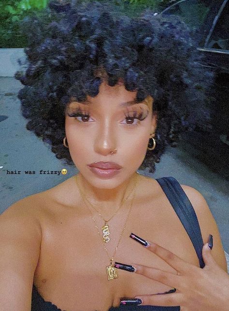 Short Curly Hair Big Chop, Moriah Kaelyn Nails, Moriah Kaelyn Short Curly Hair, Short Curly Afro Black Women, Curly Short Fro, Moriah Kaelyn Curly Hair, Short Big Curly Hair, Short Curly Fro Black Women, Short Curly Afro Natural Hair