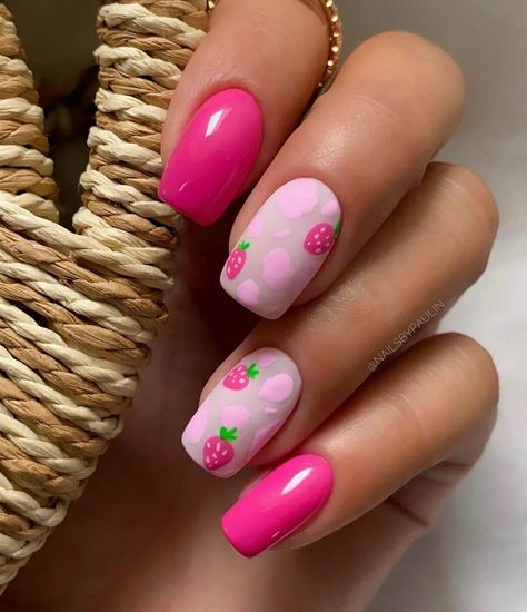 Juicy Fruit Nail Art Designs for Healthy Look! Strawberry Nail Art, Fruit Nail Designs, Berry Nails, Nails Pastel, Nails Flower, Fruit Nail Art, Nails Autumn, Summer Acrylic, Milky Nails