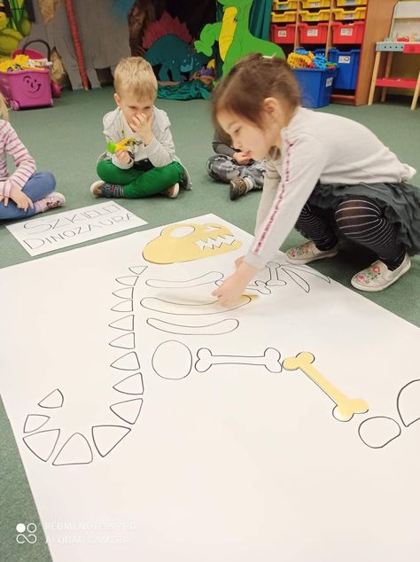 Paleontologist Preschool Activities, Dino Fine Motor Activities, Dinosaur Yoga Preschool, Dino Activity Preschool, Dinosaur Group Games, Fun Preschool Themes, Dinosaur Theme Kindergarten, Dinosaur For Preschool Activities, Dinasour Activity Preschool