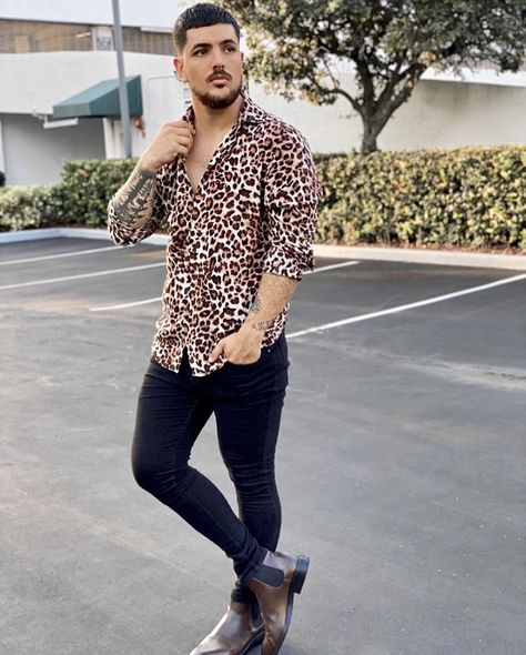 Outfit Animal Print, Instagram Add, Animal Print Outfits, Mens Style Guide, An Animal, Well Dressed, Women's Plaid Shirt, Long Sleeve Shirt, Style Guides