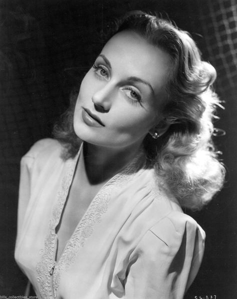 Carole Lombard Carole Lombard Clark Gable, Carole Lombard, Barbara Stanwyck, Classic Actresses, Marlene Dietrich, Actrices Hollywood, Hollywood Glam, Old Hollywood Glamour, Beauty Icons