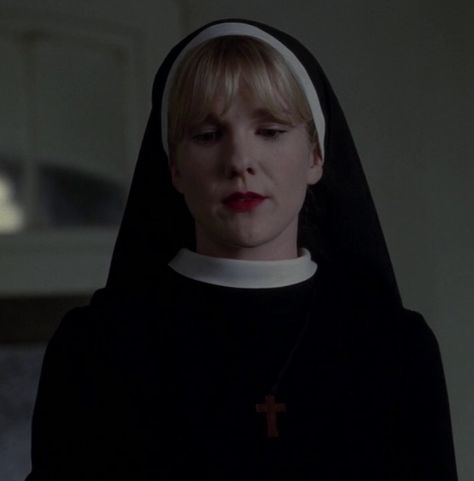 Lily Rabe as Sister Mary Eunice in AHS: asylum Sister Mary Eunice, American Horror Story Characters, Brad Falchuk, Ahs Asylum, Ahs Characters, American Horror Story Asylum, Lily Rabe, Ahs Cast, American Horror Story 3