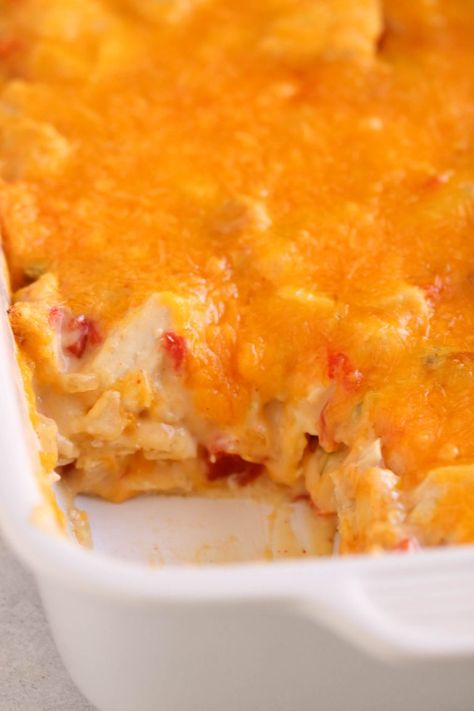 Texas Ranch Chicken Casserole | Six Sisters' Stuff Ranch Casserole, Chicken Casserole Recipe, Delicious Chicken Breast Recipes, Ranch Chicken Casserole, Six Sisters Stuff, Texas Food, Six Sisters, Best Casseroles, Chicken Chick