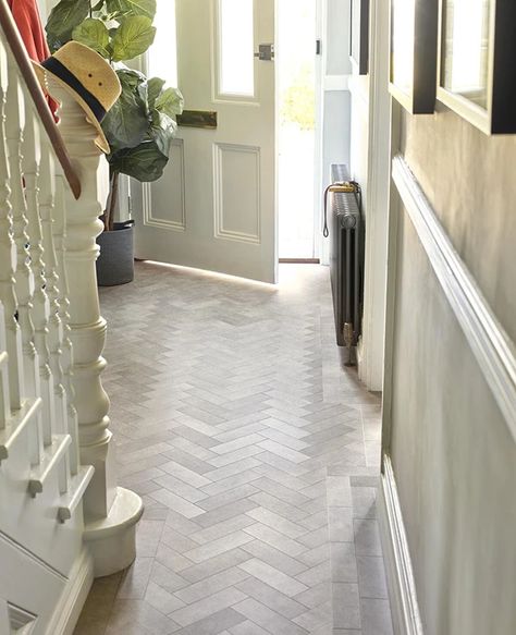 Amtico Spacia Collection - Amtico Flooring Amtico Flooring Kitchen, Tiled Hallway Floor, Amtico Spacia, Hall Tiles, Hall Flooring, Amtico Flooring, Tiled Hallway, Large Hallway, Hallway Flooring