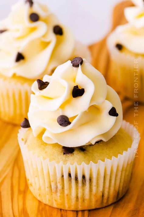 This easy-to-make, homemade Chocolate Chip Cupcakes recipe is the perfect dessert for parties, birthdays, and celebrations. They’re a favorite! Chocolate Chip Heaven Cupcakes, Chocolate Chip Cupcakes Moist, Chocolate Chip Cupcakes Easy, Flavor Cupcakes, Chocolate Chip Cupcakes Recipe, Best Easy Dessert Recipes, Chocolate Chip Cupcakes, Homemade Chocolate Chips, Cayman Island